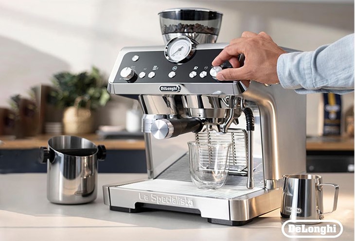 Ảnh minh hoạ máy pha cà phê chuyên nghiệp Delonghi