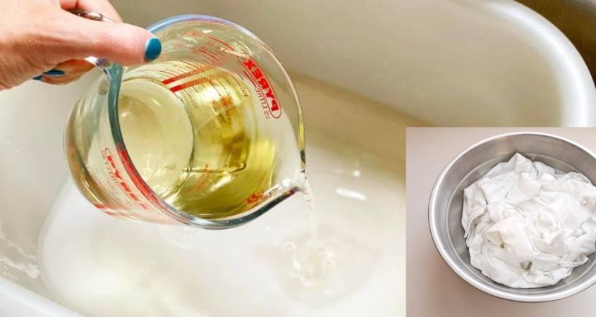 Ngâm quần áo với giấm làm mềm vải cứng