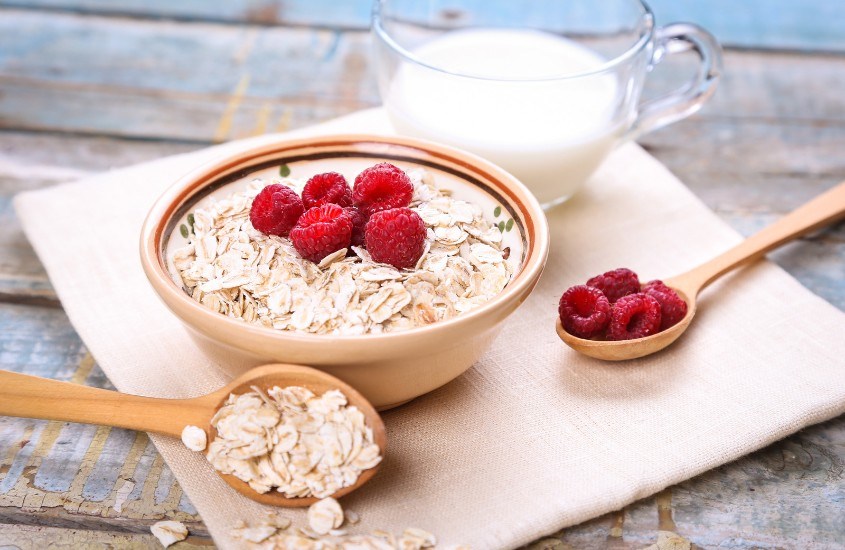 Chỉ nên ăn kèm một loại thức ăn với cháo yến mạch