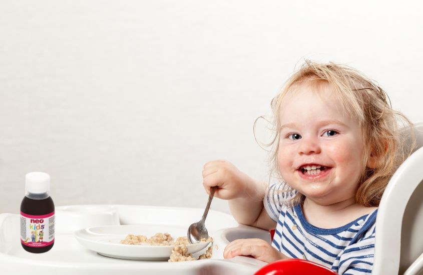 Nên bổ sung vitamin A cho bé sau bữa ăn sáng khoảng 30 - 60 phút Nên bổ sung vitamin A cho bé sau bữa ăn sáng khoảng 30 - 60 phút