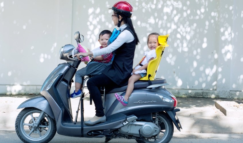 Ghế ngồi xe máy có thể gắn phía trước và phía sau