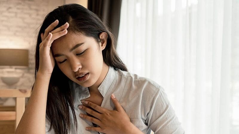 Khó thở, suy hô hấp có thể là biến chứng của bệnh bạch hầu