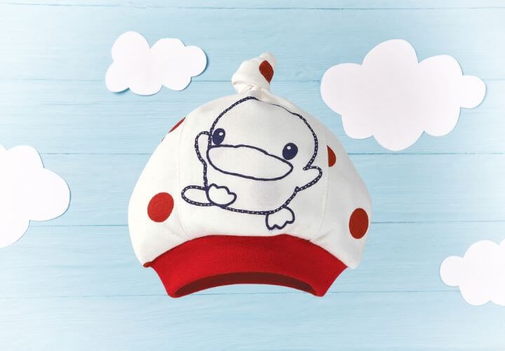 Nón sơ sinh Kuku KU2519 họa tiết chim cánh cụt thu hút