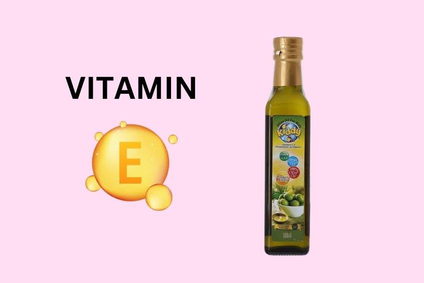 Mẹ có thể dùng dầu ô liu Kiddy bổ sung vitamin E cho bé Ô liu là thực phẩm giàu vitamin E