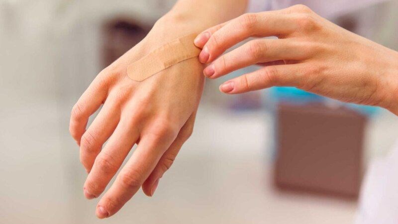 Phấn hoa mật ong có tác dụng hỗ trợ chữa lành vết thương.