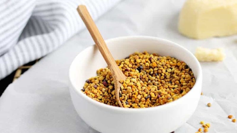 Nên tham khảo ý kiến của bác sĩ để đưa ra hướng dẫn chính xác về liều dùng phấn ong.
