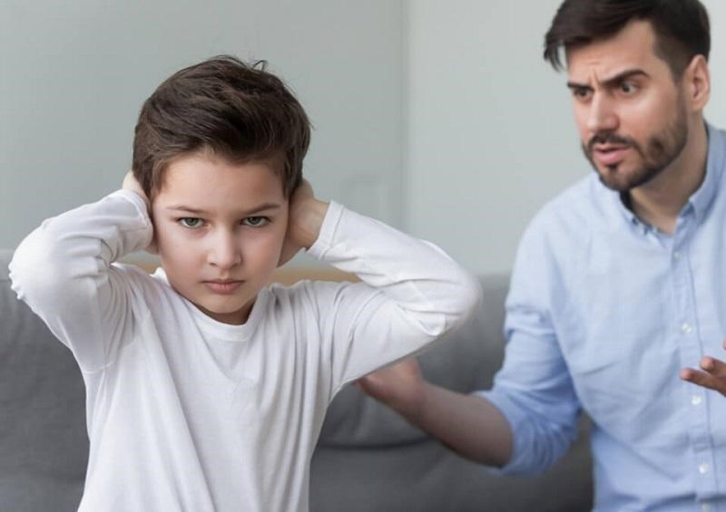 Cha mẹ độc đoán không cho con quyền lựa chọn. Nguồn ảnh: mindfulmazing