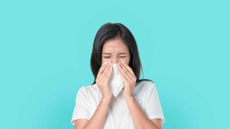 Bệnh quai bị chủ yếu sẽ lây theo đường hô hấp