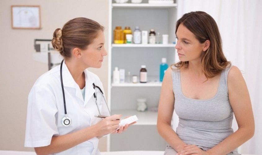 Hỏi ý kiến bác sĩ nếu da bị kích ứng sau khi dùng máy