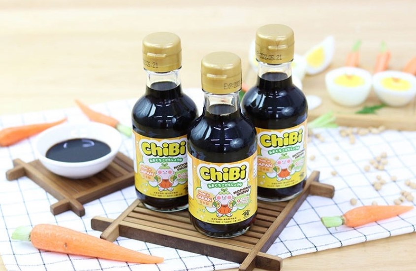 Nước tương Chibi được lên men tự nhiên, có mùi thơm ngọt, không sử dụng chất bảo quản
