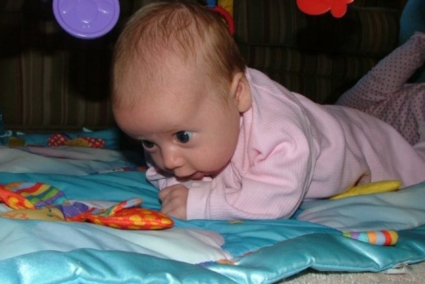 Rối loạn tâm thần khiến trẻ 3 tháng tuổi hay chảy nước miếng