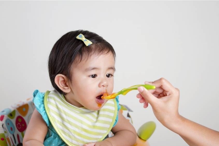 Phòng ngừa rụng tóc vành khăn ở trẻ nhỏ