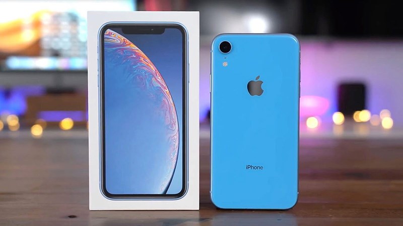 iPhone XR có kiểu dáng trẻ trung và mạnh mẽ.