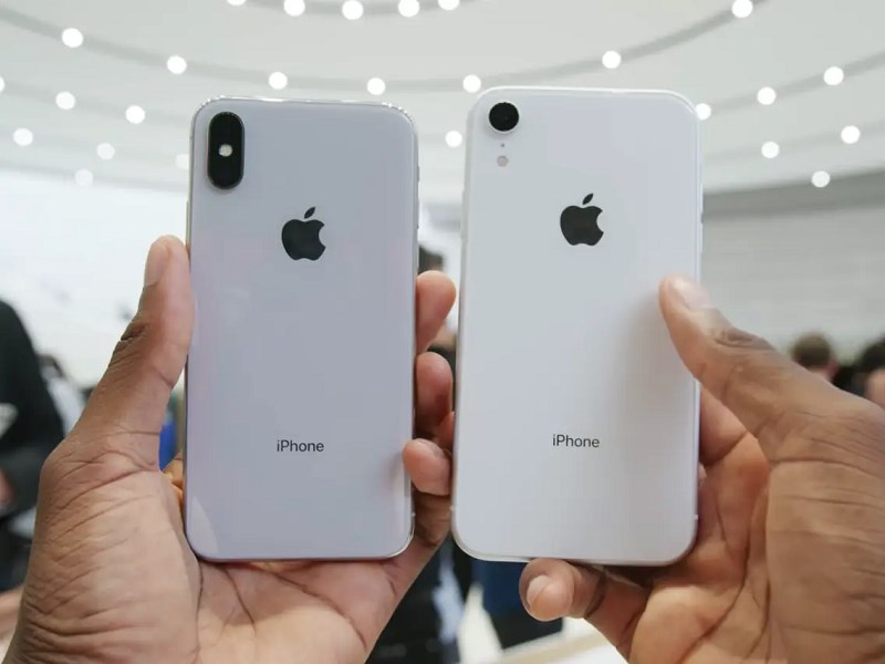 การออกแบบมีลักษณะเด่นของ iPhone ทั้งสองสาย