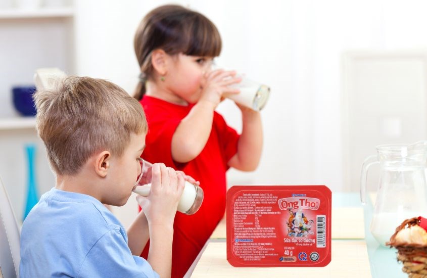 Tránh uống sữa đặc quá nhiều để ảnh hưởng tới cân nặng