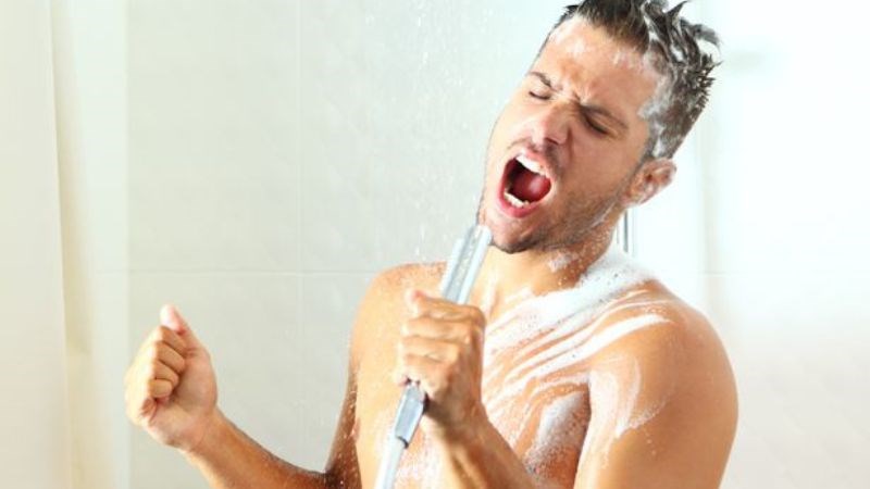Tắm sáng giúp tăng cường năng lượng để khởi đầu một ngày mới