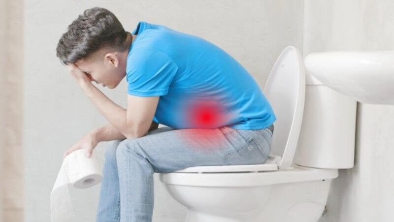 Gặp bác sĩ nếu bị táo bón kèm đau bụng dữ dội Gặp bác sĩ nếu bị táo bón kèm đau bụng dữ dội