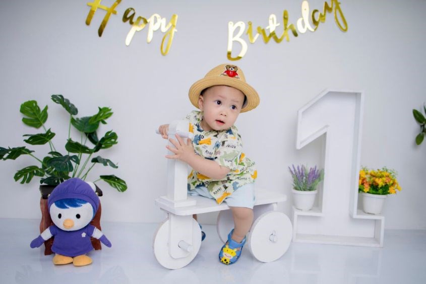 Những tên đệm cho bé trai tên Quang mang ý nghĩa thông minh Tên đệm hay cho tên Quang đẹp nhất