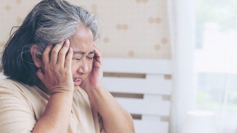 Đau đầu, chóng mặt có thể là triệu chứng của bệnh