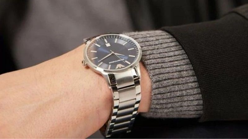 Đồng hồ Emporio Armani được bảo hành trong khoảng thời gian 2 năm 