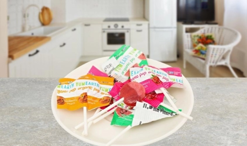 Không sử dụng kẹo YumEarth cho trẻ dưới 3 tuổi