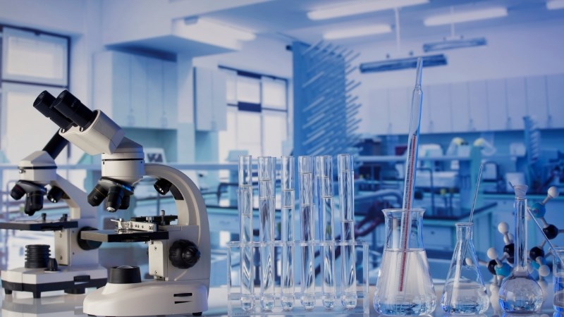 Ph&ograve;ng th&iacute; nghiệm đạt chuẩn, đ&atilde; vượt qua nhiều cuộc kiểm tra nghi&ecirc;m ngặt 