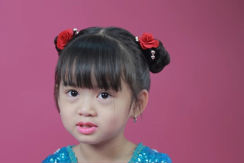 Kiểu tóc búi Natra cho bé gái