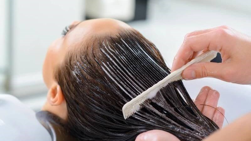 Bọc keratin là phương pháp giúp tóc chắc khỏe, suôn mượt hơn