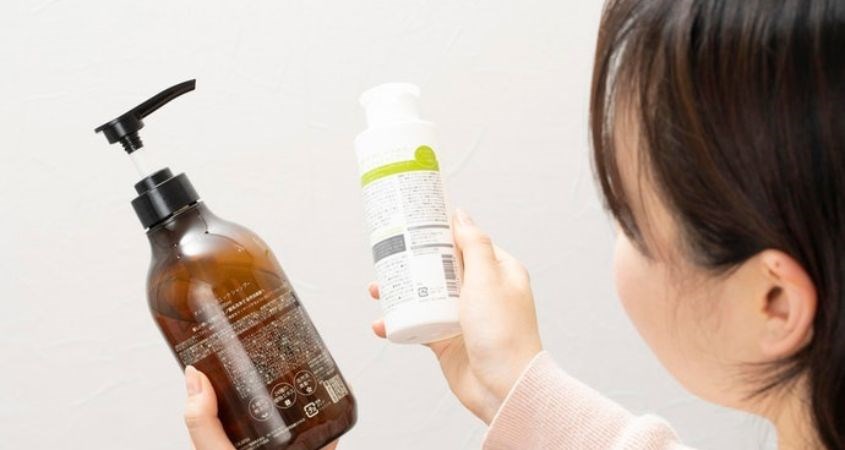 Kiểm tra thành phần in trên bao bì của dầu gội