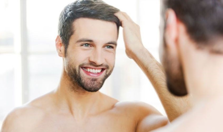 Nam giới chỉ nên sử dụng kem chống nắng dành riêng cho mình Nam giới chỉ nên sử dụng kem chống nắng dành riêng cho mình