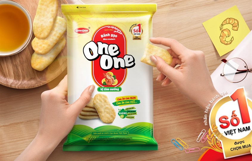 Bánh gạo One One vị tôm nướng gói 150g Bánh gạo One One vị tôm nướng gói 150g
