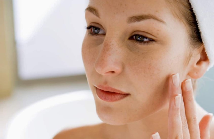 Da không đều màu có rất nhiều nguyên nhân khác nhau