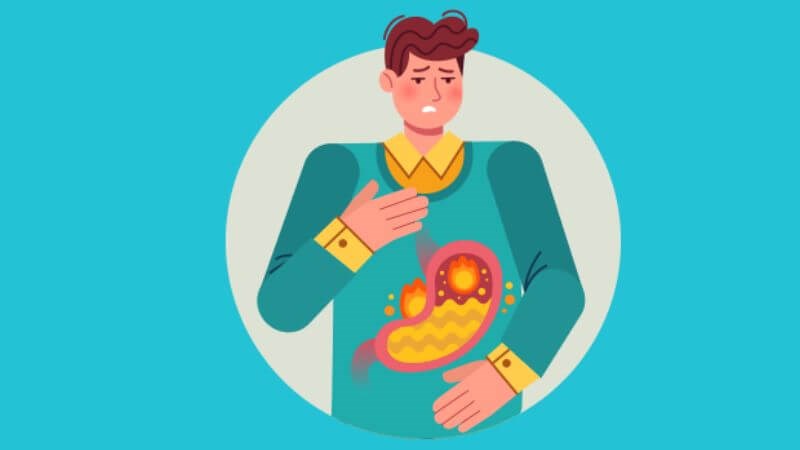 Cảm giác nóng rát giữa ngực là triệu chứng thường gặp của bệnh