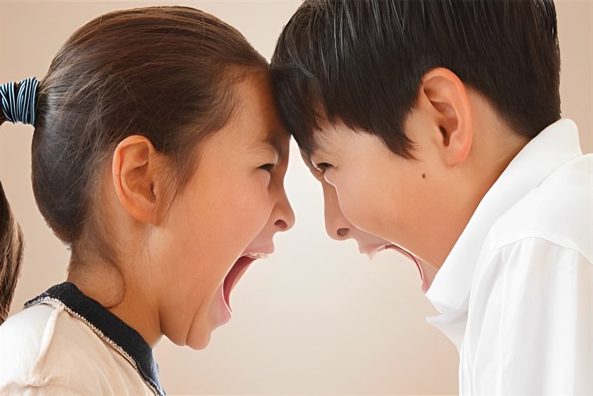 Trẻ hay đánh bạn