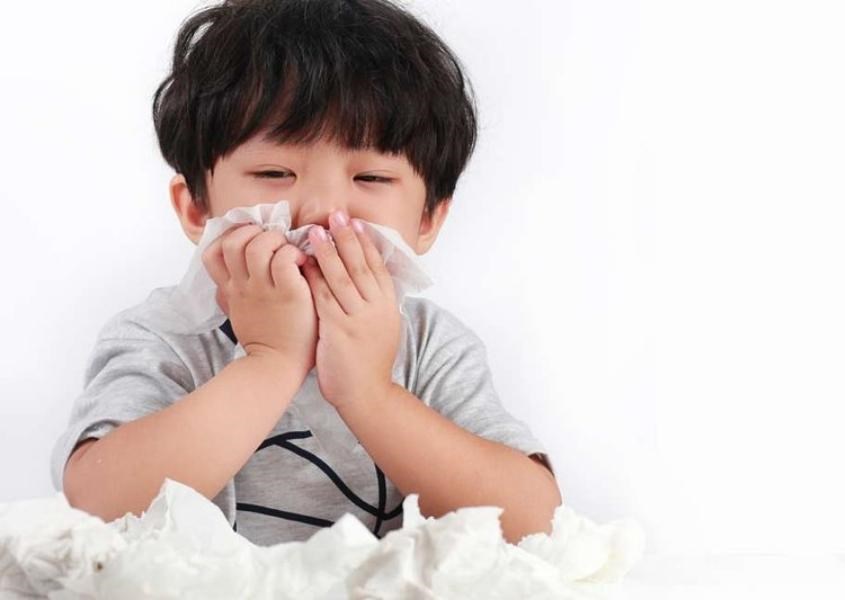 Chán ăn, nôn mửa, xổ mũi là những biểu hiện bình thường của quá trình mọc răng.  Chán ăn, nôn mửa, xổ mũi là những biểu hiện bình thường của quá trình mọc răng.