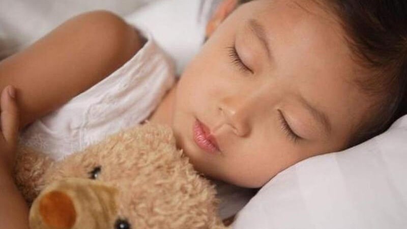 Hội chứng ngưng thở khi ngủ g&acirc;y ng&aacute;y ở trẻ