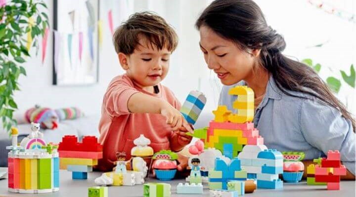 Trò chơi Lego giúp bé phát triển trí tuệ