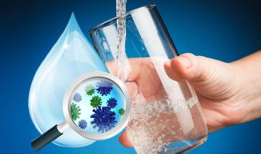 Nước suối có thể nhiễm một số tạp chất, vi khuẩn 