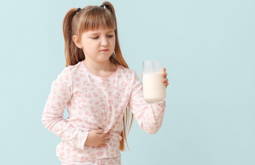 Bé dị ứng với thành phần Lactose trong sữa