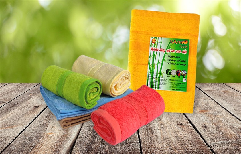 Khăn tắm sợi tre KACHOOBABY 1 mét màu ngẫu nhiên