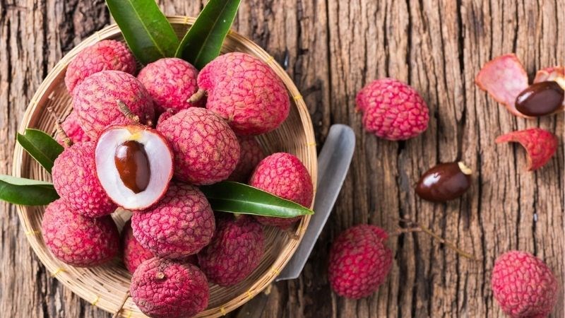 100g quả vải tươi có chứa khoảng 66 kcal