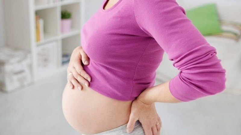 Phụ nữ mang thai không nên ăn vải quá nhiều