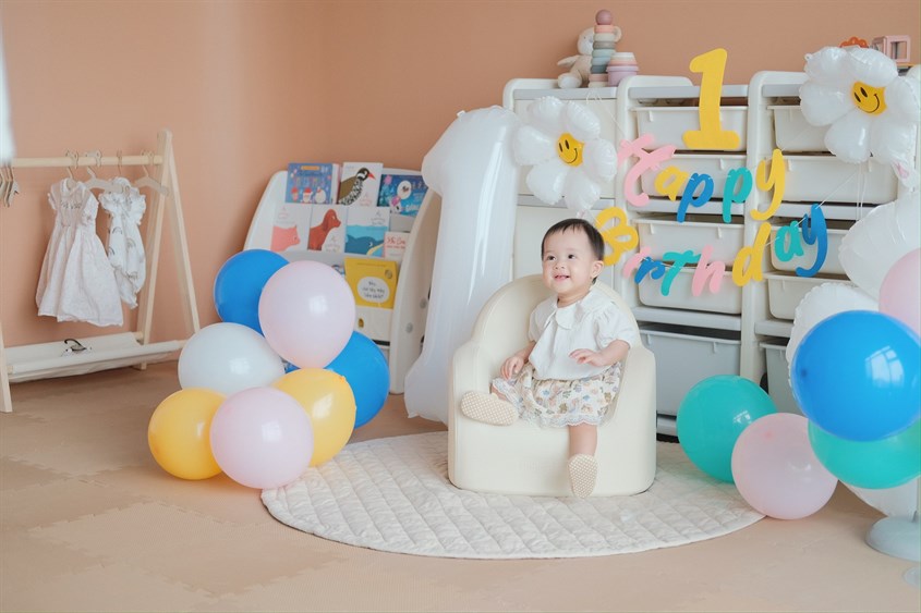 Vlogger Giang ơi chúc mừng sinh nhật 1 tuổi con gái