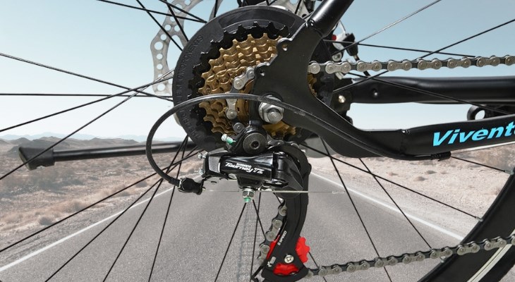 Xe đạp đường phố Touring Vivente 700C-QUICK 27.5 inch sử dụng bộ truyền động Shimano giúp người lái chuyển số dễ dàng