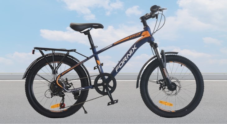Xe đạp trẻ em MTB Fornix FN20 20 inch được trang bị nhiều tiện ích như chắn bùn, baga, chân chống, bàn đạp