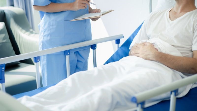 Hỏi ý kiến bác sĩ về nguy cơ vô sinh trước khi thực hiện phẫu thuật ở tuyến tiền liệt