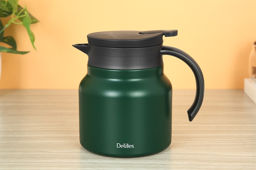 Bình giữ nhiệt inox 800 ml Delites TH9136 có thiết kế hiện đại, dung tích 800 ml cùng màu sắc bắt mắt