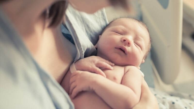 Triệu chứng tim bẩm sinh ở trẻ sơ sinh là rất rõ