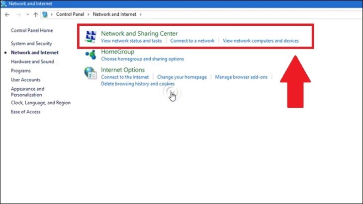 Chọn Network & Sharing Center