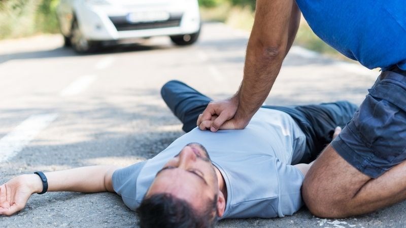 Cách sơ cứu cho người bị nhồi máu cơ tim